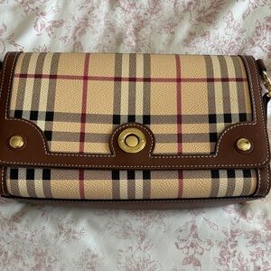 Beautiful brown purse excellent condition
